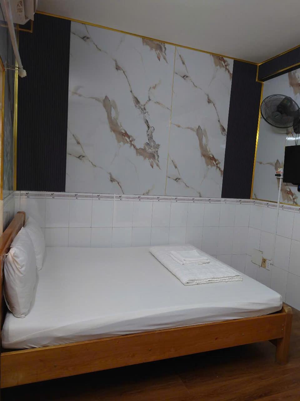 Khach San Hoa Anh Anh Hotel 2*